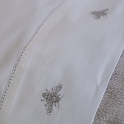 Juego de Sábanas Abeja Gris