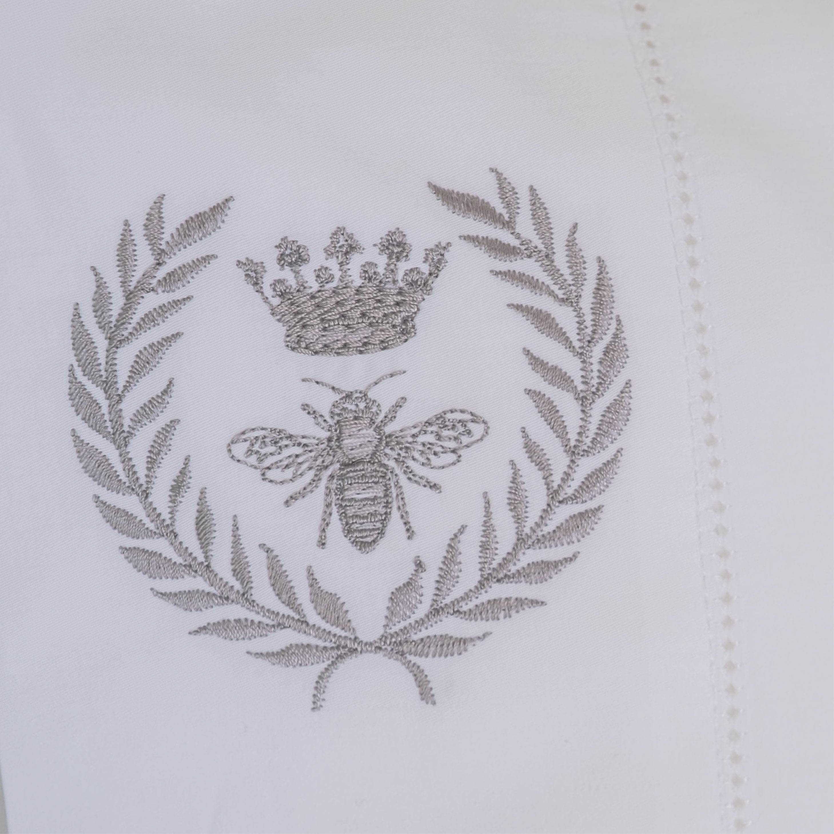 Juego de Sábanas Abeja Gris